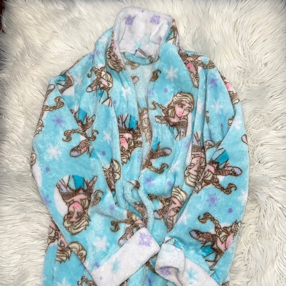 Girls Frozen “Elsa” Robe 8 - Picture 1 of 4